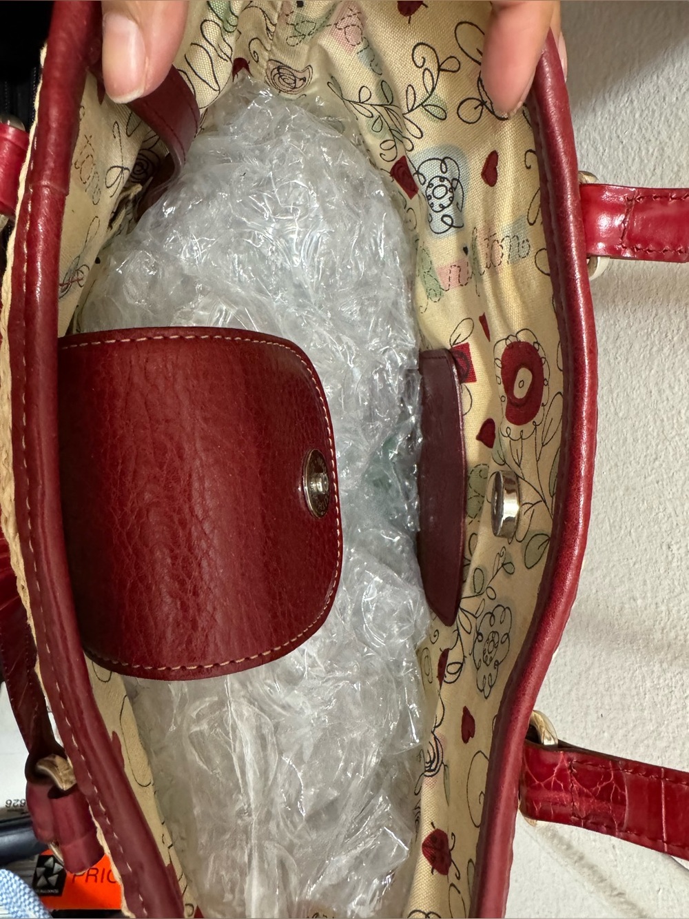 BRIGHTON Beverly Straw Floral Handbag/Tote Deep Red Leather Bag Heart Detail - Picture 7 of 10